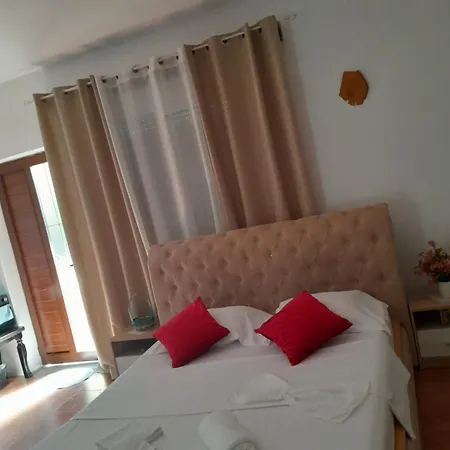 Tonia&sion Guest house *