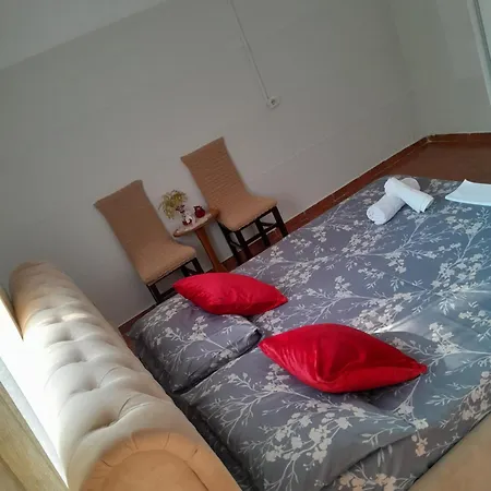 Tonia&sion Guest house *