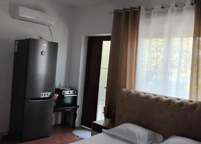 Tonia&sion Guest house *